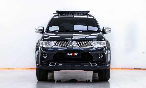 Buy Used Mitsubishi Pajero White Car in Bangkok in Bangkok Buy Used Mitsubishi Pajero White Car in Bangkok in Bangkok