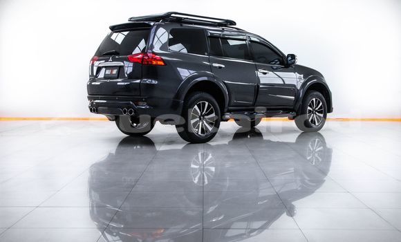 Buy Used Mitsubishi Pajero White Car in Bangkok in Bangkok Buy Used Mitsubishi Pajero White Car in Bangkok in Bangkok