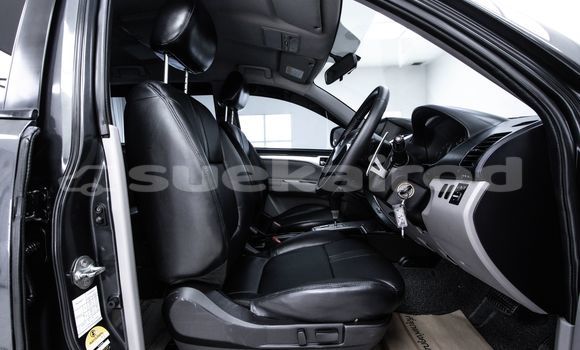 Buy Used Mitsubishi Pajero White Car in Bangkok in Bangkok Buy Used Mitsubishi Pajero White Car in Bangkok in Bangkok