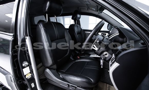 Buy Used Mitsubishi Pajero White Car in Bangkok in Bangkok Buy Used Mitsubishi Pajero White Car in Bangkok in Bangkok