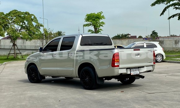 Buy Used Toyota Hiluxe VIGO Other Car in Bangkok in Bangkok Buy Used Toyota Hiluxe VIGO Other Car in Bangkok in Bangkok