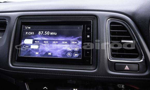 Buy Used Honda HR-V White Car in Bangkok in Bangkok Buy Used Honda HR-V White Car in Bangkok in Bangkok