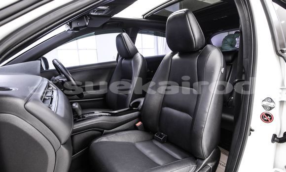 Buy Used Honda HR-V White Car in Bangkok in Bangkok Buy Used Honda HR-V White Car in Bangkok in Bangkok