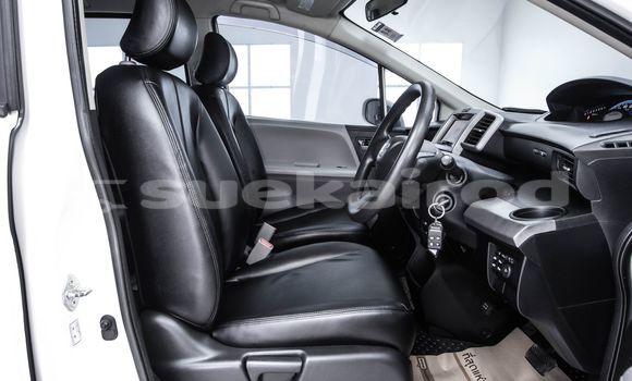 Buy Used Honda Freed White Car in Bangkok in Bangkok Buy Used Honda Freed White Car in Bangkok in Bangkok