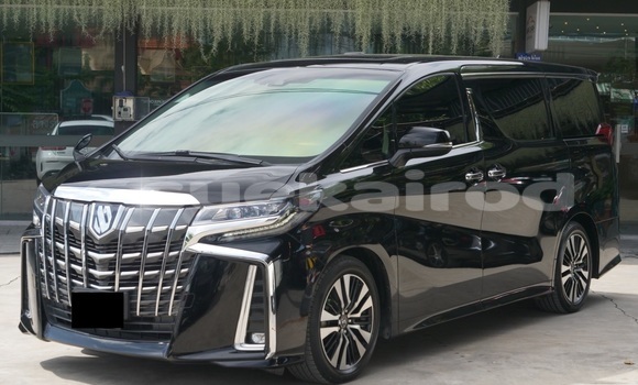 ซื้อ รถมือสอง Toyota Alphard สีดำ รถยนต์ ใน %{เมือง} ใน กรุงเทพมหานคร