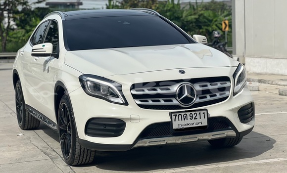 ซื้อ รถมือสอง Mercedes-Benz GLA-klasse ขาว รถยนต์ ใน %{เมือง} ใน กรุงเทพมหานคร ซื้อ รถมือสอง Mercedes-Benz GLA-klasse ขาว รถยนต์ ใน %{เมือง} ใน กรุงเทพมหานคร