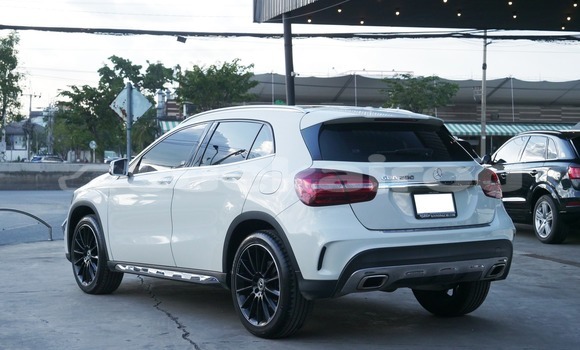 ซื้อ รถมือสอง Mercedes-Benz GLA-klasse ขาว รถยนต์ ใน %{เมือง} ใน กรุงเทพมหานคร ซื้อ รถมือสอง Mercedes-Benz GLA-klasse ขาว รถยนต์ ใน %{เมือง} ใน กรุงเทพมหานคร