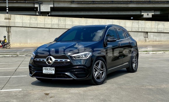 ซื้อ รถมือสอง Mercedes-Benz GLA-klasse สีดำ รถยนต์ ใน %{เมือง} ใน กรุงเทพมหานคร