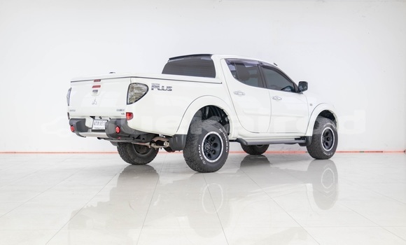 Buy Used Mitsubishi Triton White Car in Bangkok in Bangkok Buy Used Mitsubishi Triton White Car in Bangkok in Bangkok