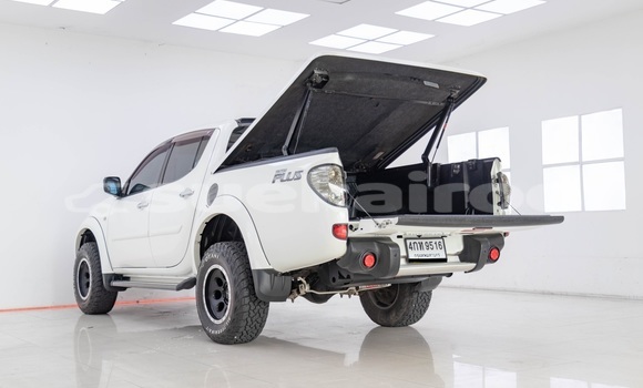 Buy Used Mitsubishi Triton White Car in Bangkok in Bangkok Buy Used Mitsubishi Triton White Car in Bangkok in Bangkok