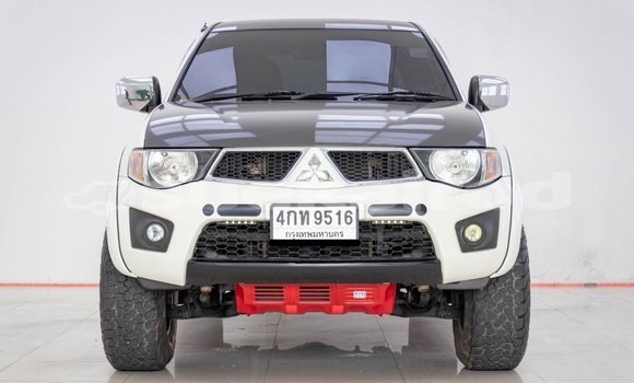 Buy Used Mitsubishi Triton White Car in Bangkok in Bangkok Buy Used Mitsubishi Triton White Car in Bangkok in Bangkok