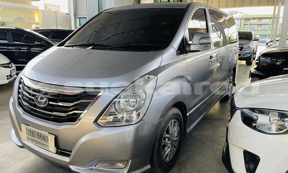 ซื้อ รถมือสอง Hyundai H1 อื่น ๆ รถยนต์ ใน %{เมือง} ใน กรุงเทพมหานคร