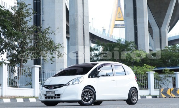 Buy Used Honda Jazz White Car in Bangkok in Bangkok Buy Used Honda Jazz White Car in Bangkok in Bangkok