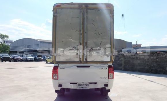 ซื้อ รถมือสอง Toyota Hiluxe Revo ขาว รถยนต์ ใน %{เมือง} ใน กรุงเทพมหานคร ซื้อ รถมือสอง Toyota Hiluxe Revo ขาว รถยนต์ ใน %{เมือง} ใน กรุงเทพมหานคร