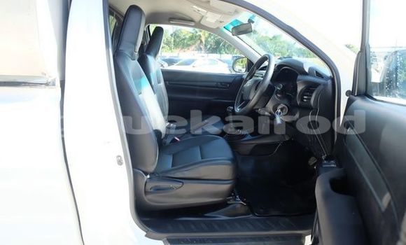 ซื้อ รถมือสอง Toyota Hiluxe Revo ขาว รถยนต์ ใน %{เมือง} ใน กรุงเทพมหานคร ซื้อ รถมือสอง Toyota Hiluxe Revo ขาว รถยนต์ ใน %{เมือง} ใน กรุงเทพมหานคร