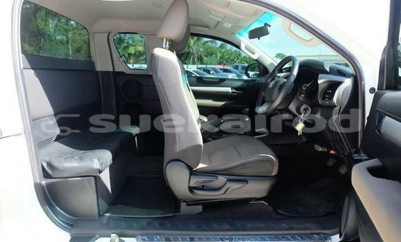 ซื้อ รถมือสอง Toyota Hiluxe Revo ขาว รถยนต์ ใน %{เมือง} ใน กรุงเทพมหานคร ซื้อ รถมือสอง Toyota Hiluxe Revo ขาว รถยนต์ ใน %{เมือง} ใน กรุงเทพมหานคร