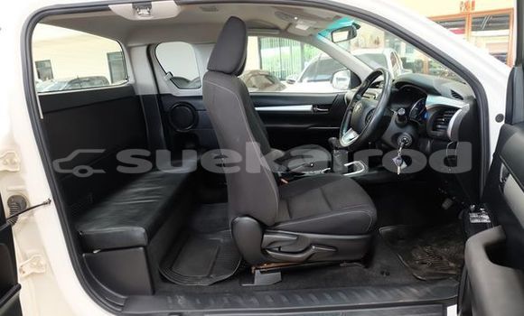 Buy Used Toyota Hiluxe Revo White Car in Bangkok in Bangkok Buy Used Toyota Hiluxe Revo White Car in Bangkok in Bangkok