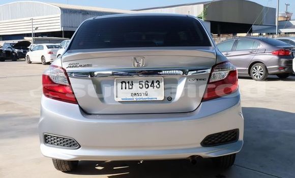 ซื้อ รถมือสอง Honda Brio เงิน รถยนต์ ใน %{เมือง} ใน กรุงเทพมหานคร ซื้อ รถมือสอง Honda Brio เงิน รถยนต์ ใน %{เมือง} ใน กรุงเทพมหานคร