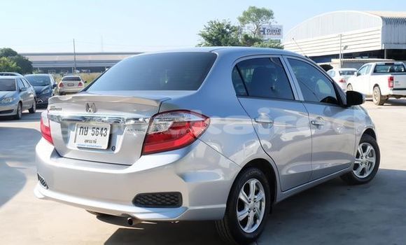 ซื้อ รถมือสอง Honda Brio เงิน รถยนต์ ใน %{เมือง} ใน กรุงเทพมหานคร ซื้อ รถมือสอง Honda Brio เงิน รถยนต์ ใน %{เมือง} ใน กรุงเทพมหานคร