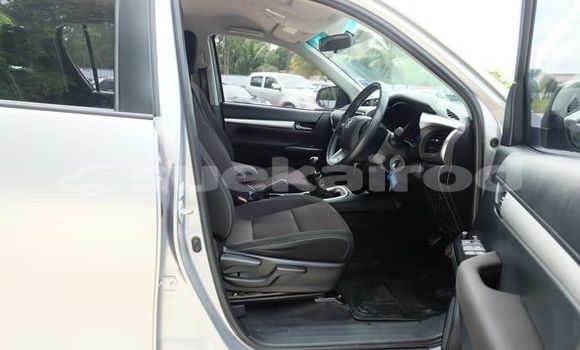 ซื้อ รถมือสอง Toyota Hiluxe Revo เงิน รถยนต์ ใน %{เมือง} ใน กรุงเทพมหานคร ซื้อ รถมือสอง Toyota Hiluxe Revo เงิน รถยนต์ ใน %{เมือง} ใน กรุงเทพมหานคร