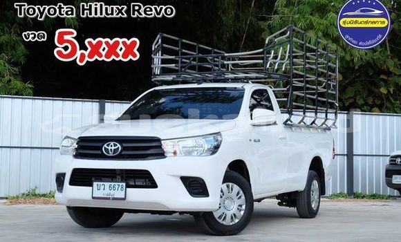 ซื้อ รถมือสอง Toyota Hiluxe Revo ขาว รถยนต์ ใน %{เมือง} ใน กรุงเทพมหานคร