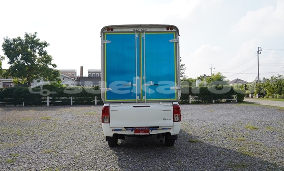 ซื้อ รถมือสอง Toyota Hiluxe Revo ขาว รถยนต์ ใน %{เมือง} ใน กรุงเทพมหานคร ซื้อ รถมือสอง Toyota Hiluxe Revo ขาว รถยนต์ ใน %{เมือง} ใน กรุงเทพมหานคร