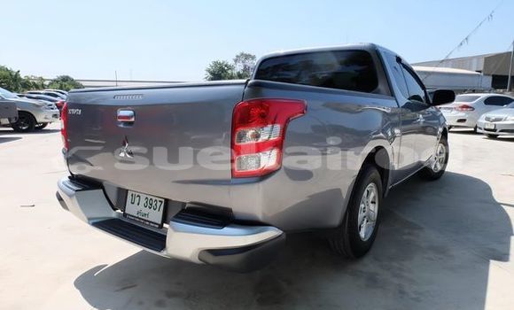 ซื้อ รถมือสอง Mitsubishi Triton เงิน รถยนต์ ใน %{เมือง} ใน กรุงเทพมหานคร ซื้อ รถมือสอง Mitsubishi Triton เงิน รถยนต์ ใน %{เมือง} ใน กรุงเทพมหานคร
