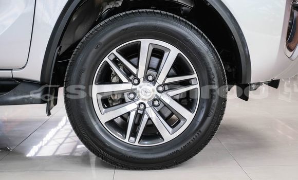 ซื้อ รถมือสอง Toyota Fortuner เงิน รถยนต์ ใน %{เมือง} ใน กรุงเทพมหานคร ซื้อ รถมือสอง Toyota Fortuner เงิน รถยนต์ ใน %{เมือง} ใน กรุงเทพมหานคร