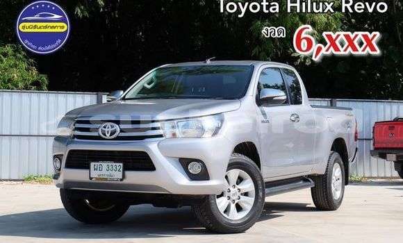 ซื้อ รถมือสอง Toyota Hiluxe Revo เงิน รถยนต์ ใน %{เมือง} ใน กรุงเทพมหานคร