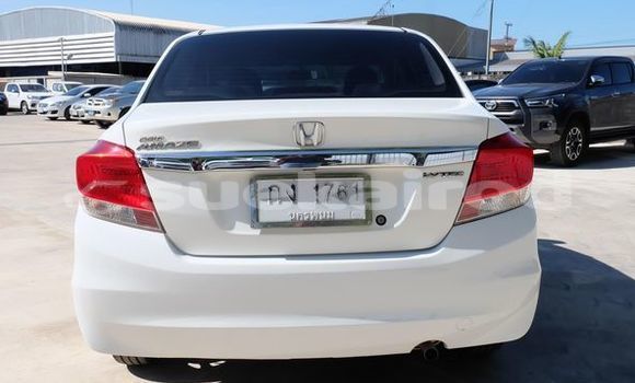 ซื้อ รถมือสอง Honda Brio ขาว รถยนต์ ใน %{เมือง} ใน กรุงเทพมหานคร ซื้อ รถมือสอง Honda Brio ขาว รถยนต์ ใน %{เมือง} ใน กรุงเทพมหานคร