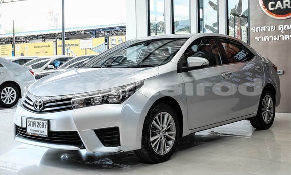 Buy Used Toyota Altis Silver Car in Bangkok in Bangkok