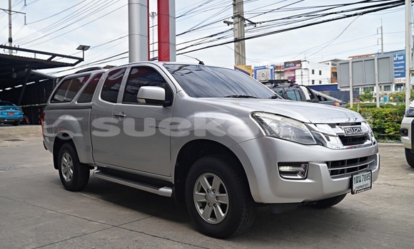 ซื้อ รถมือสอง Isuzu D-Max เงิน รถยนต์ ใน %{เมือง} ใน กรุงเทพมหานคร