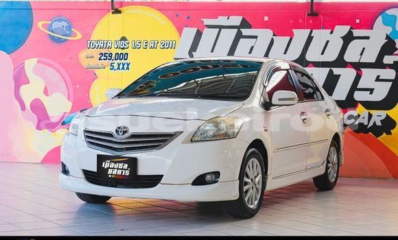 ซื้อ รถมือสอง Toyota Vios ขาว รถยนต์ ใน %{เมือง} ใน กรุงเทพมหานคร