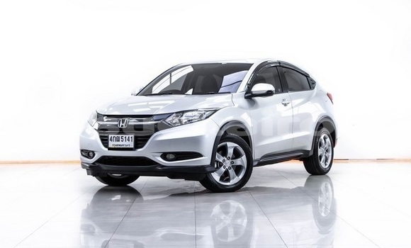 Buy Used Honda HR–V Silver Car in Bangkok in Bangkok Buy Used Honda HR–V Silver Car in Bangkok in Bangkok