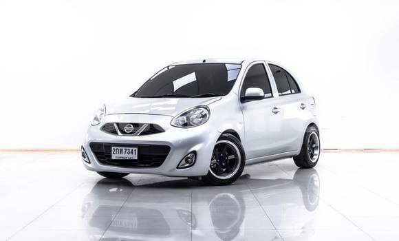 ซื้อ รถมือสอง Nissan March อื่น ๆ รถยนต์ ใน %{เมือง} ใน กรุงเทพมหานคร