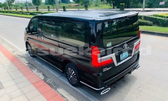 ซื้อ รถมือสอง Toyota Crown Majesta สีดำ รถยนต์ ใน %{เมือง} ใน กรุงเทพมหานคร ซื้อ รถมือสอง Toyota Crown Majesta สีดำ รถยนต์ ใน %{เมือง} ใน กรุงเทพมหานคร