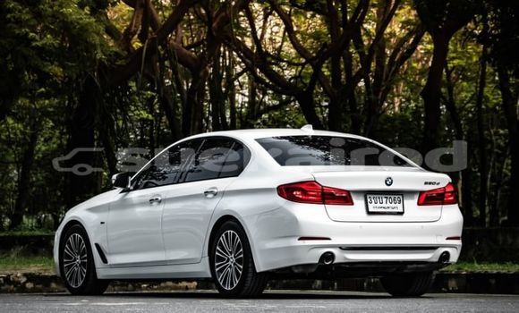ซื้อ รถมือสอง BMW 5–Series ขาว รถยนต์ ใน %{เมือง} ใน กรุงเทพมหานคร ซื้อ รถมือสอง BMW 5–Series ขาว รถยนต์ ใน %{เมือง} ใน กรุงเทพมหานคร