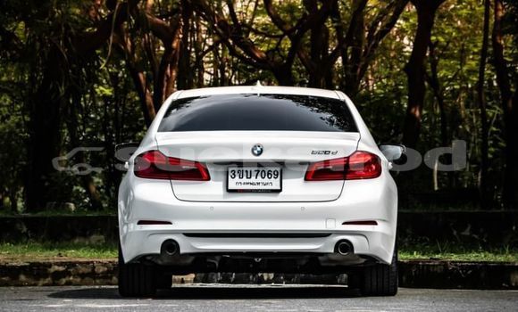 ซื้อ รถมือสอง BMW 5–Series ขาว รถยนต์ ใน %{เมือง} ใน กรุงเทพมหานคร ซื้อ รถมือสอง BMW 5–Series ขาว รถยนต์ ใน %{เมือง} ใน กรุงเทพมหานคร