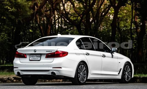 ซื้อ รถมือสอง BMW 5–Series ขาว รถยนต์ ใน %{เมือง} ใน กรุงเทพมหานคร ซื้อ รถมือสอง BMW 5–Series ขาว รถยนต์ ใน %{เมือง} ใน กรุงเทพมหานคร