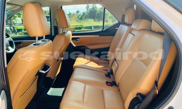 ซื้อ รถมือสอง Toyota Fortuner ขาว รถยนต์ ใน %{เมือง} ใน กรุงเทพมหานคร ซื้อ รถมือสอง Toyota Fortuner ขาว รถยนต์ ใน %{เมือง} ใน กรุงเทพมหานคร