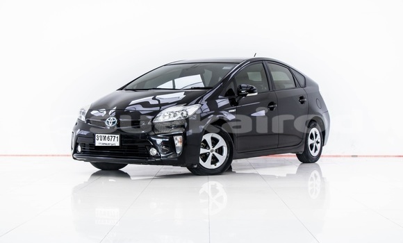 ซื้อ รถมือสอง Toyota Prius สีดำ รถยนต์ ใน %{เมือง} ใน กรุงเทพมหานคร