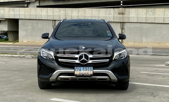 ซื้อ รถมือสอง Mercedes-Benz GLC 250D สีดำ รถยนต์ ใน %{เมือง} ใน กรุงเทพมหานคร ซื้อ รถมือสอง Mercedes-Benz GLC 250D สีดำ รถยนต์ ใน %{เมือง} ใน กรุงเทพมหานคร