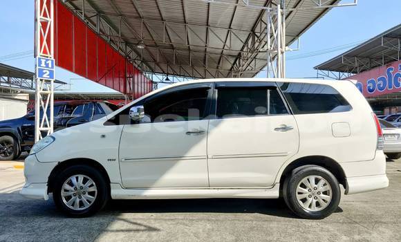 Buy Used Toyota Innova White Car in Bangkok in Bangkok Buy Used Toyota Innova White Car in Bangkok in Bangkok
