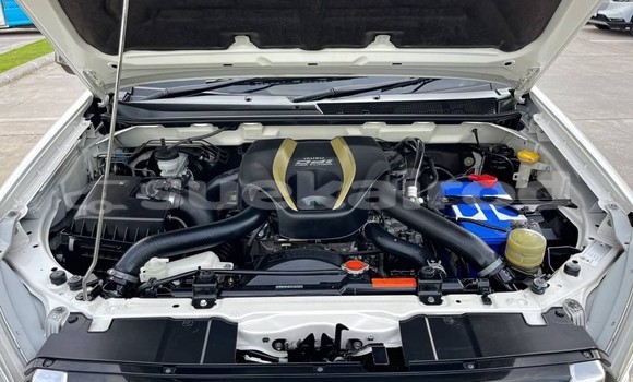 Buy Used Isuzu MU-X White Car in Bangkok in Bangkok Buy Used Isuzu MU-X White Car in Bangkok in Bangkok