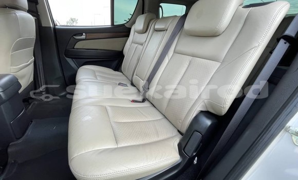 Buy Used Isuzu MU-X White Car in Bangkok in Bangkok Buy Used Isuzu MU-X White Car in Bangkok in Bangkok