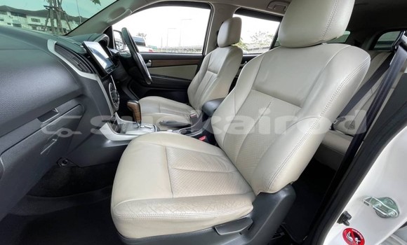 Buy Used Isuzu MU-X White Car in Bangkok in Bangkok Buy Used Isuzu MU-X White Car in Bangkok in Bangkok