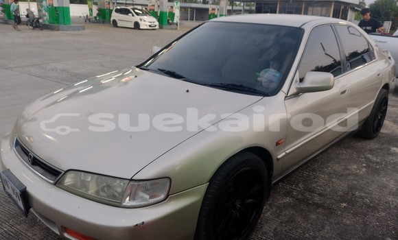 ซื้อ รถมือสอง Honda Accord สีน้ำตาล รถยนต์ ใน %{เมือง} ใน สุพรรณบุรี