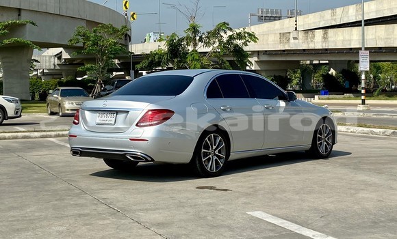 ซื้อ รถมือสอง Mercedes‒Benz E–Class อื่น ๆ รถยนต์ ใน %{เมือง} ใน กรุงเทพมหานคร ซื้อ รถมือสอง Mercedes‒Benz E–Class อื่น ๆ รถยนต์ ใน %{เมือง} ใน กรุงเทพมหานคร