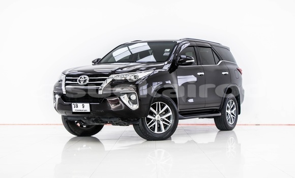 Buy Used Toyota Fortuner Brown Car in Bangkok in Bangkok