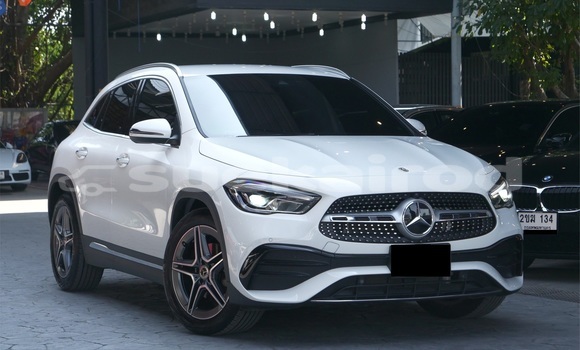 Buy Used Mercedes-Benz GLA-klasse White Car in Bangkok in Bangkok Buy Used Mercedes-Benz GLA-klasse White Car in Bangkok in Bangkok